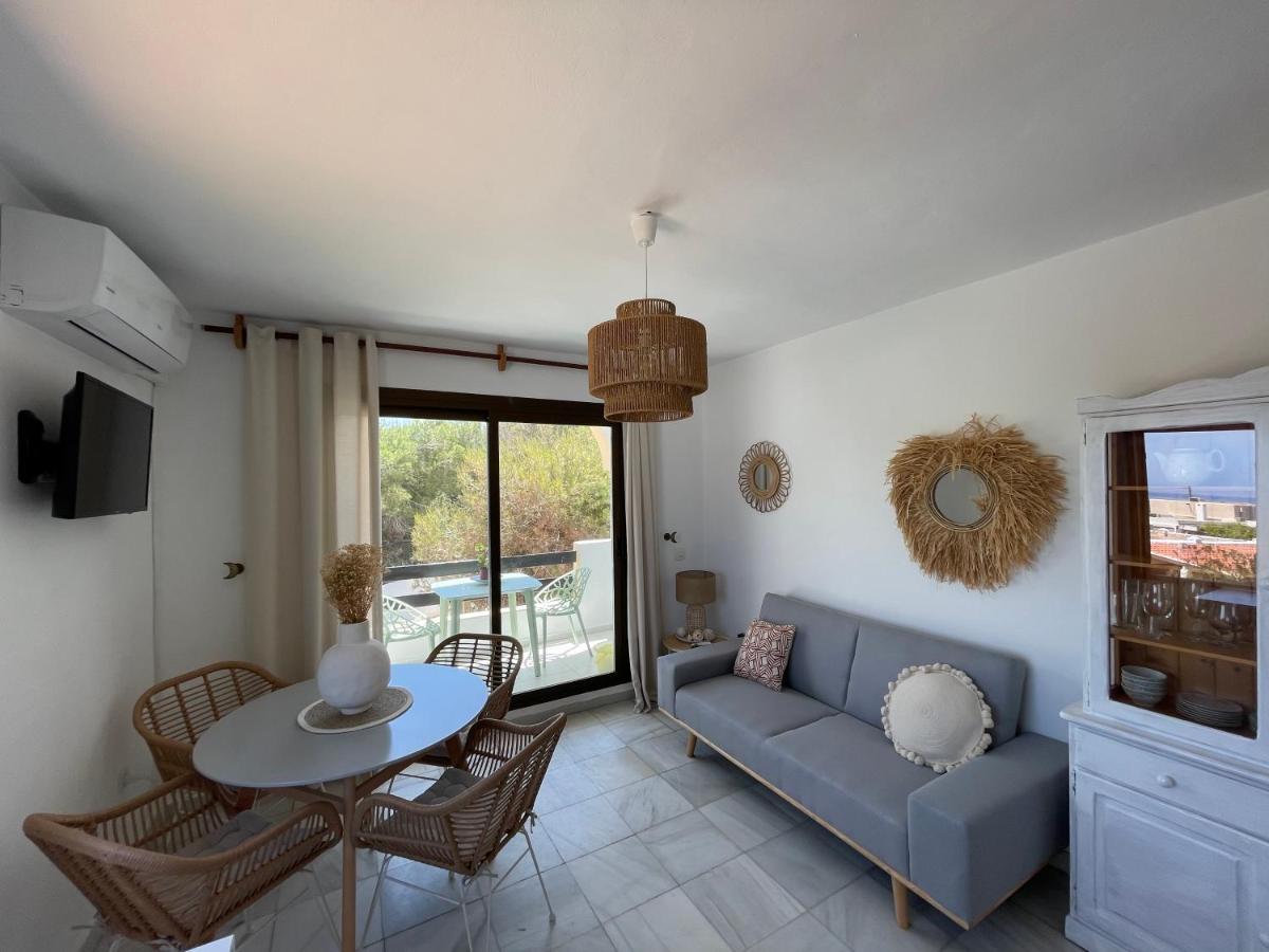 Bella Lilia Apartment Es Pujols Exterior photo